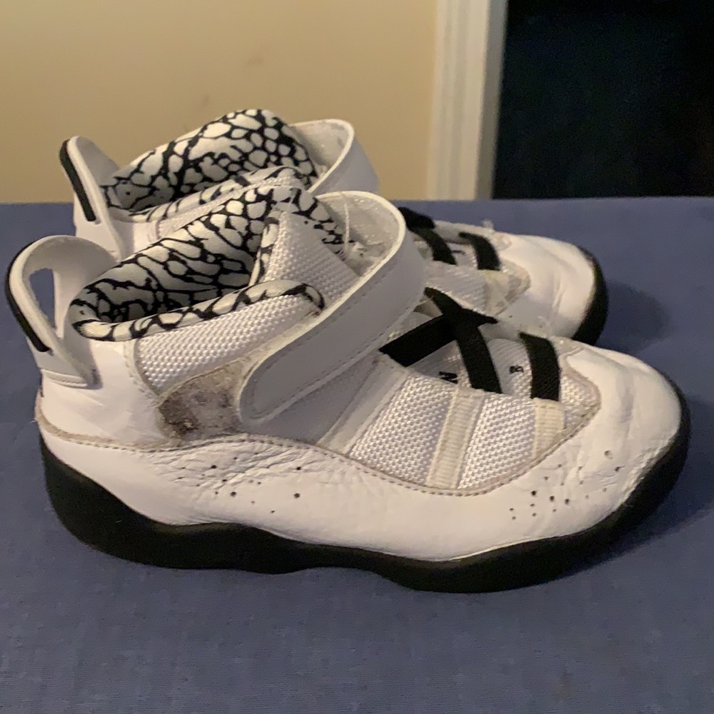 Toddler Jordan’s size 10c